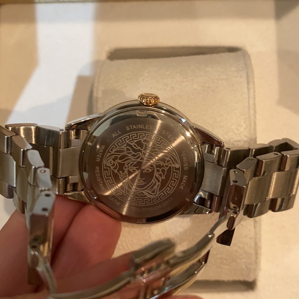 Authentic Versace NWT - Picture 10 of 13